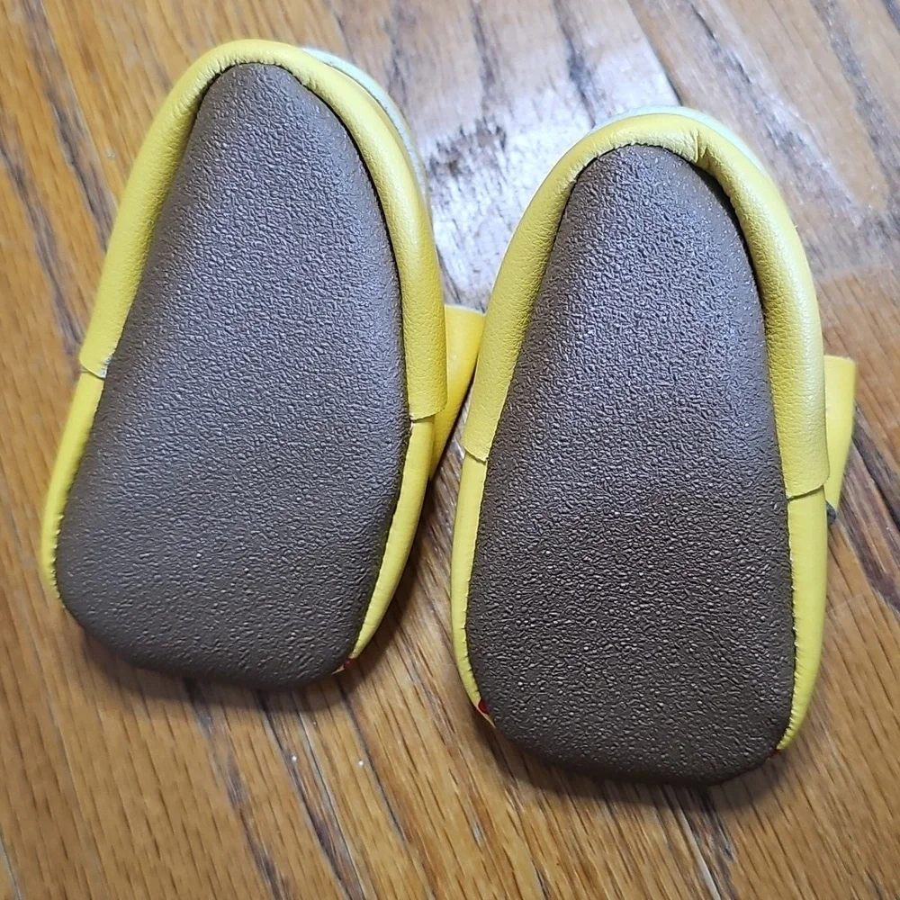 👪 Texas Moccs Size 2/3 Softball...like New!